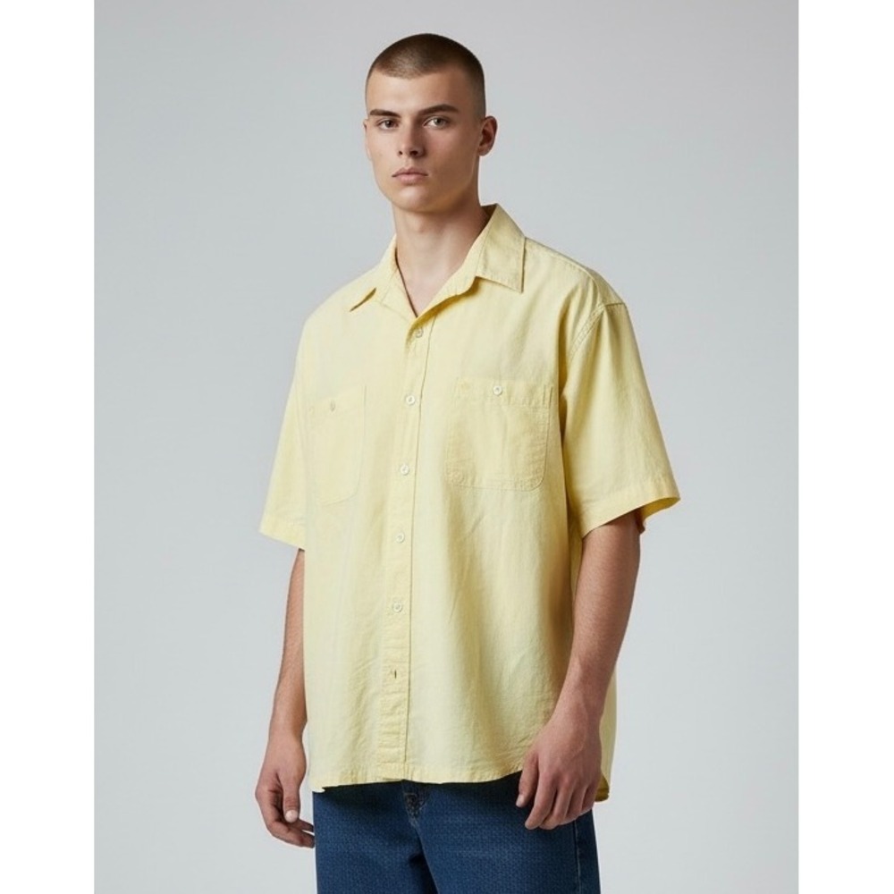 IZOD Mens XL Yellow Short‎ Sleeve Button Up Shirt Camp Collar Casual